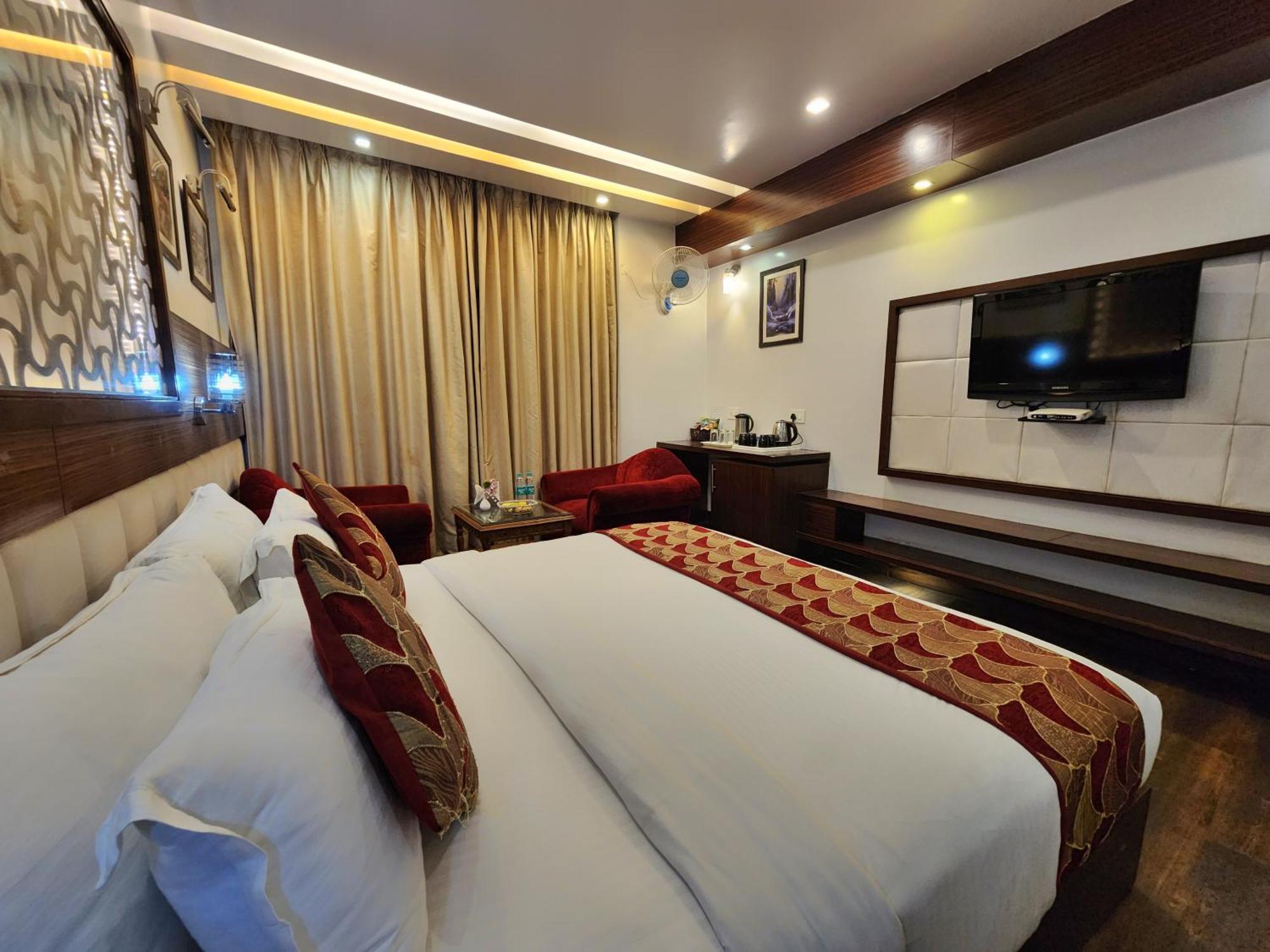 Hotel Surya Shimla Exterior photo